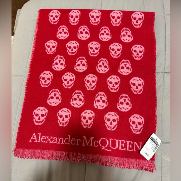 Accessories - Two brand new scarfs with tags on